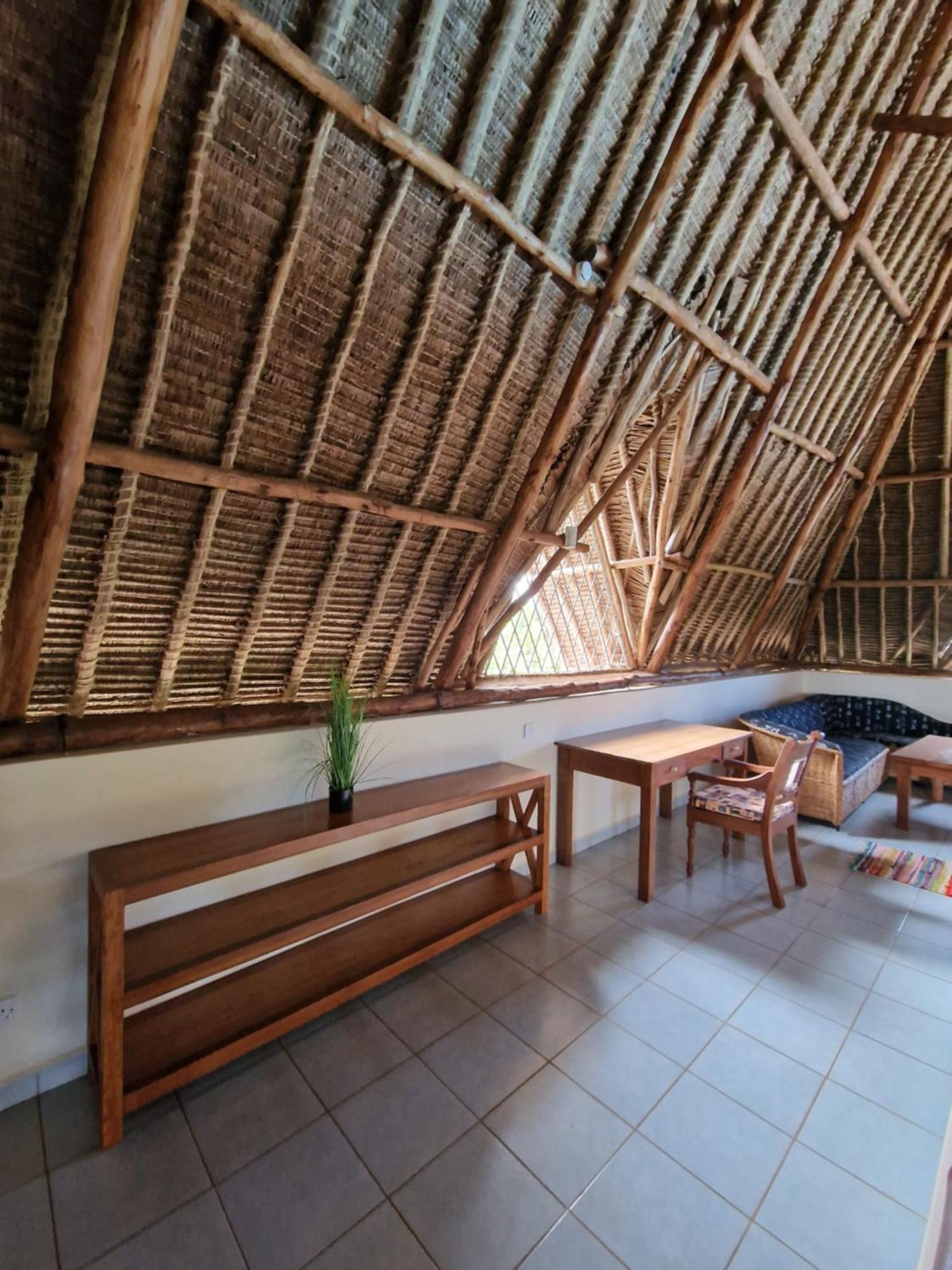Paradiesische Villa Maisha Mazuri Mit Pool. Terrasse Und Personal Diani Beach Esterno foto