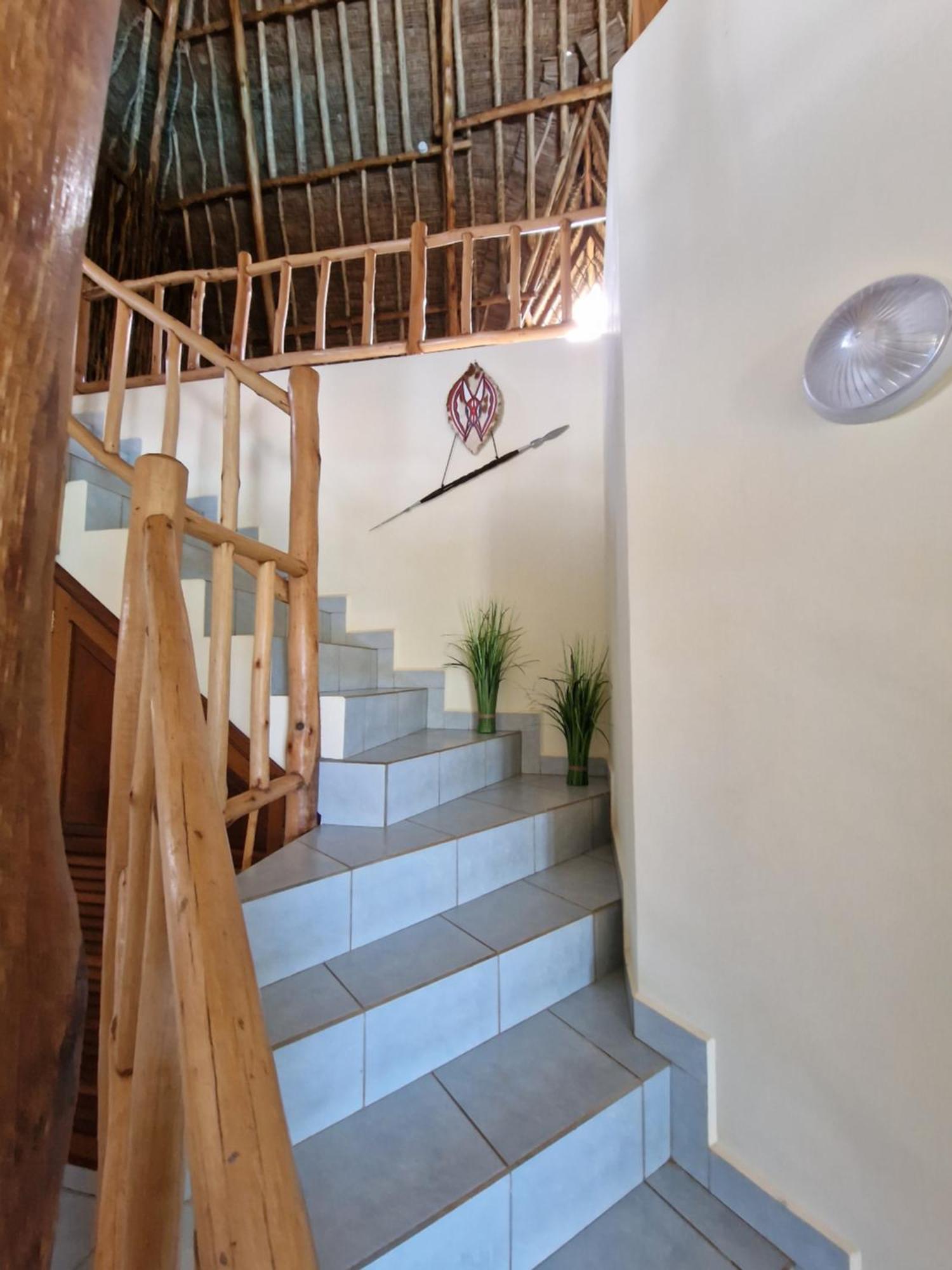 Paradiesische Villa Maisha Mazuri Mit Pool. Terrasse Und Personal Diani Beach Esterno foto