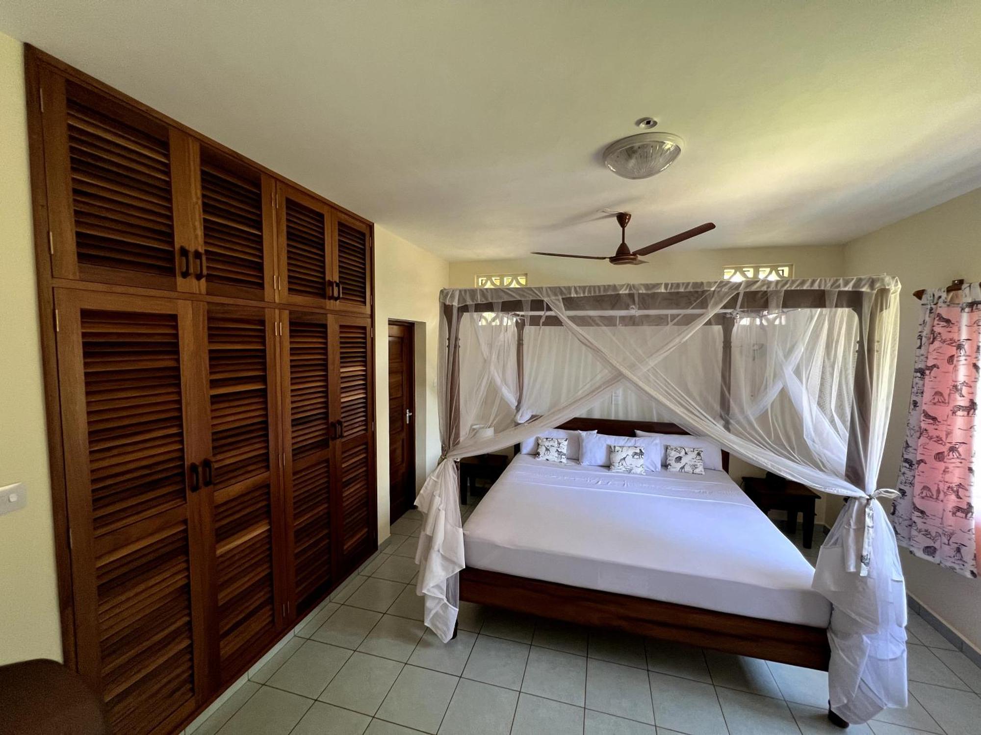 Paradiesische Villa Maisha Mazuri Mit Pool. Terrasse Und Personal Diani Beach Esterno foto