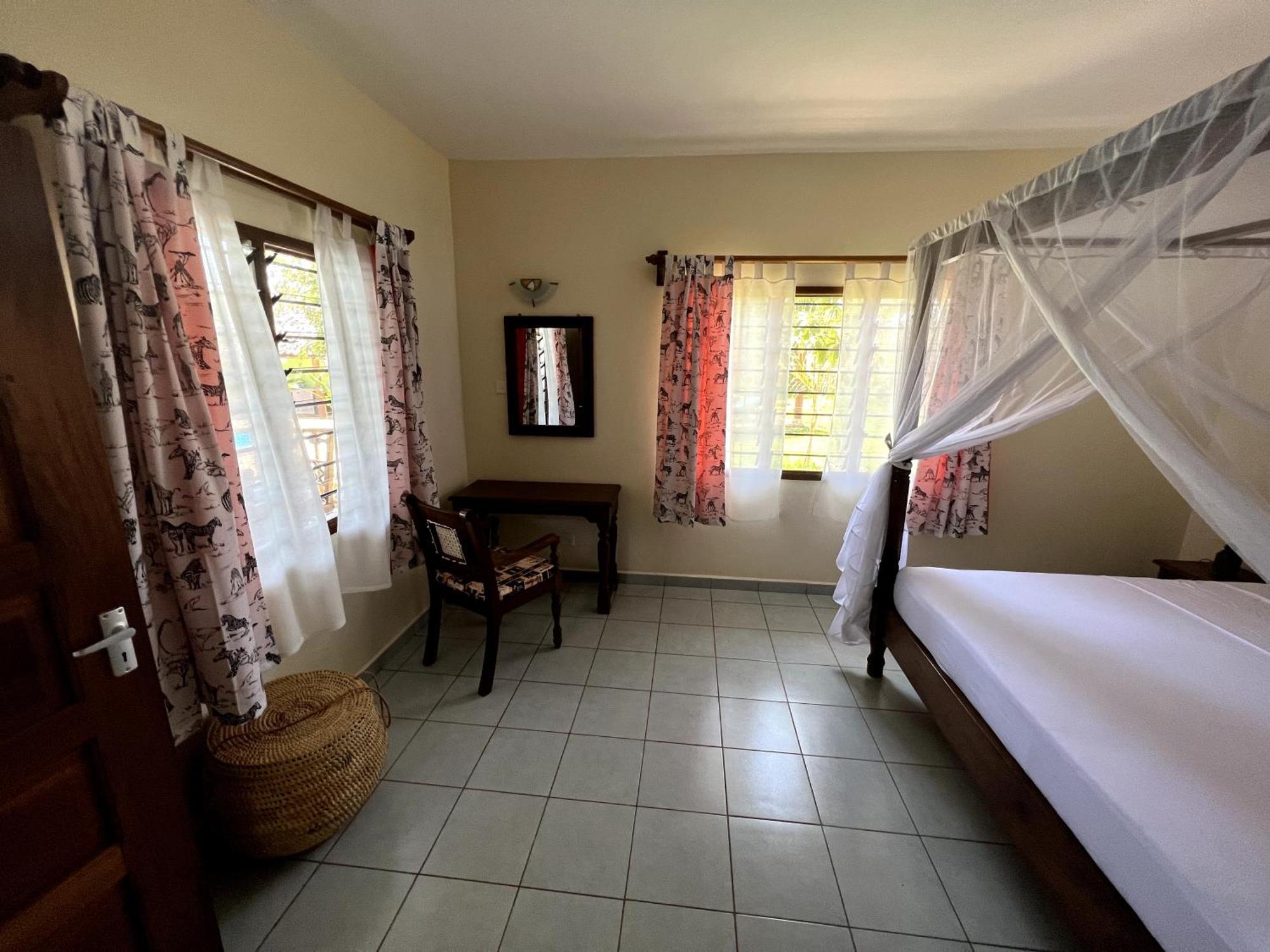 Paradiesische Villa Maisha Mazuri Mit Pool. Terrasse Und Personal Diani Beach Esterno foto