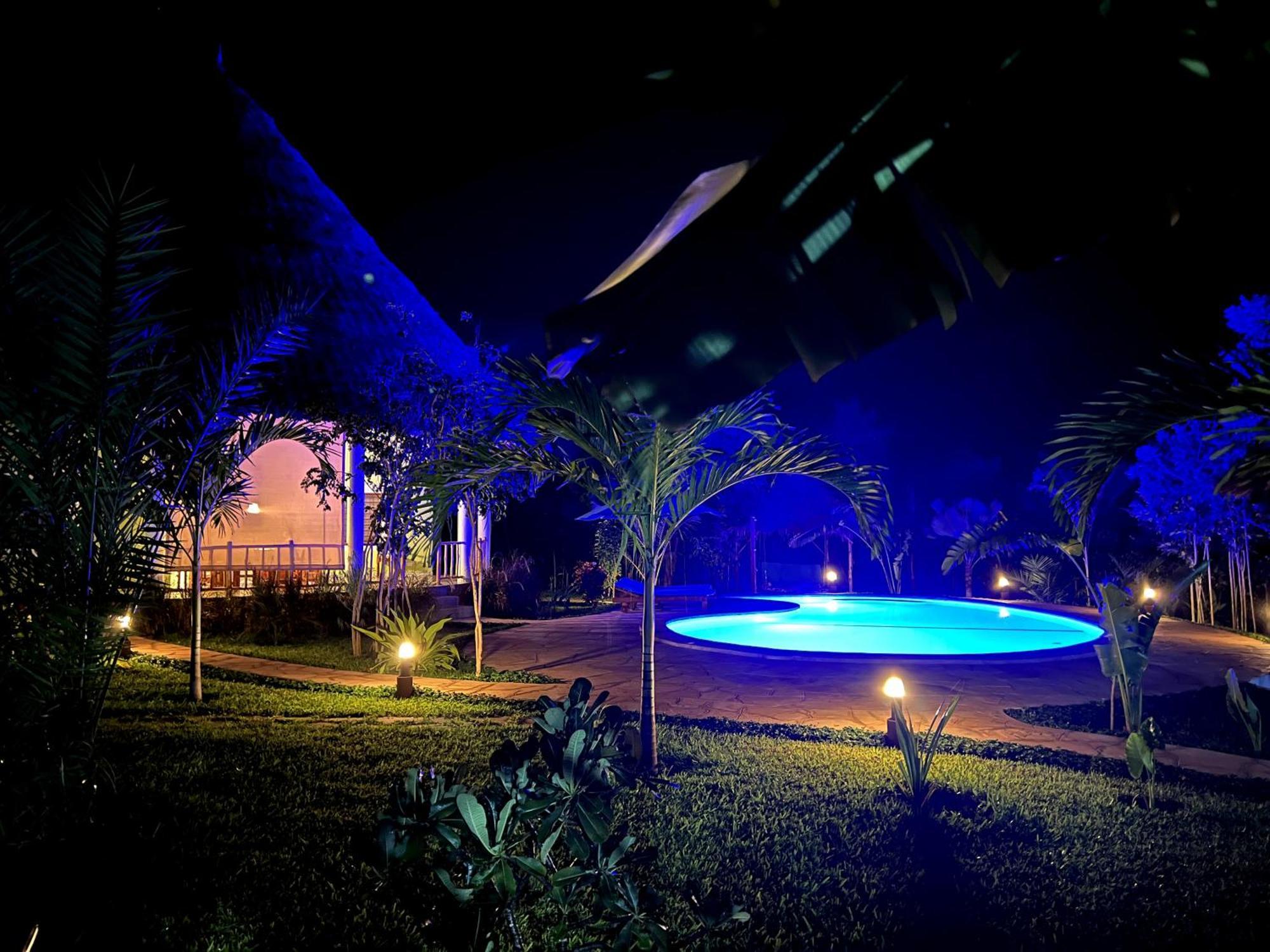 Paradiesische Villa Maisha Mazuri Mit Pool. Terrasse Und Personal Diani Beach Esterno foto