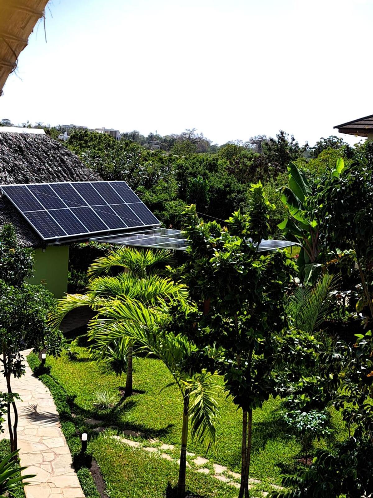 Paradiesische Villa Maisha Mazuri Mit Pool. Terrasse Und Personal Diani Beach Esterno foto