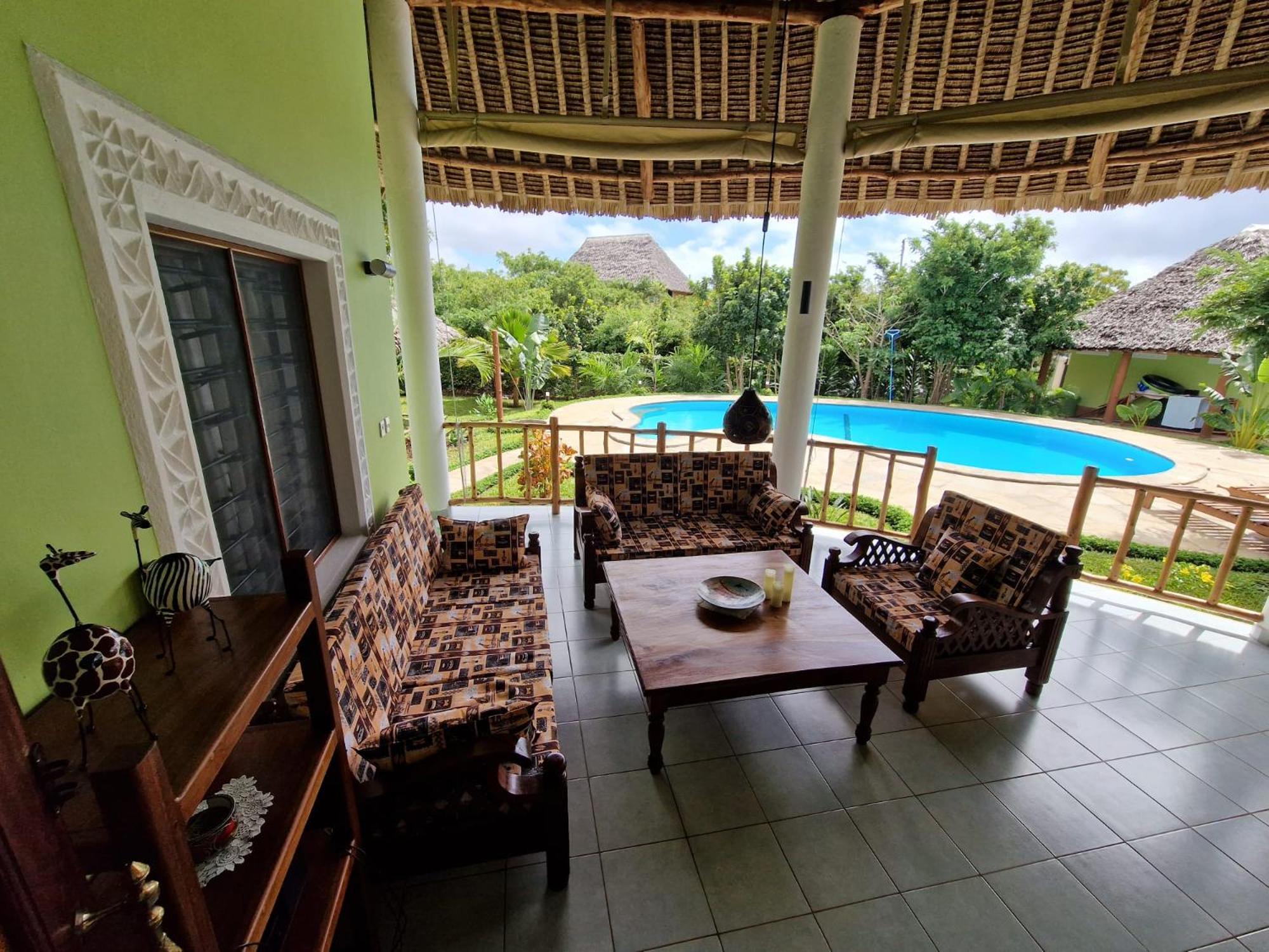 Paradiesische Villa Maisha Mazuri Mit Pool. Terrasse Und Personal Diani Beach Esterno foto